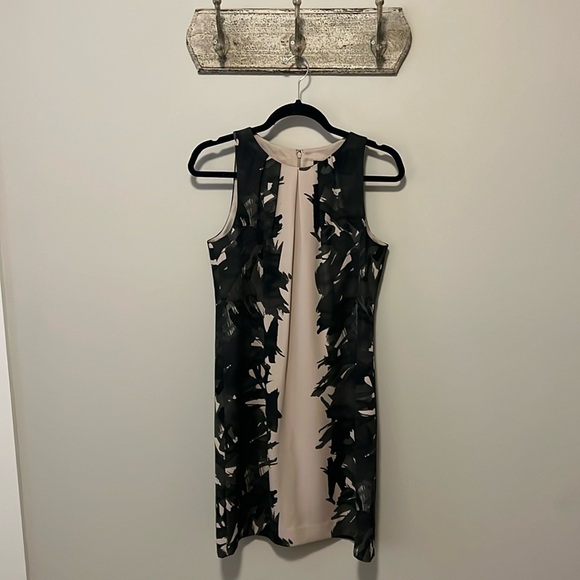 Ann Taylor Black & Tan Dress, Size 6 - Picture 1 of 6